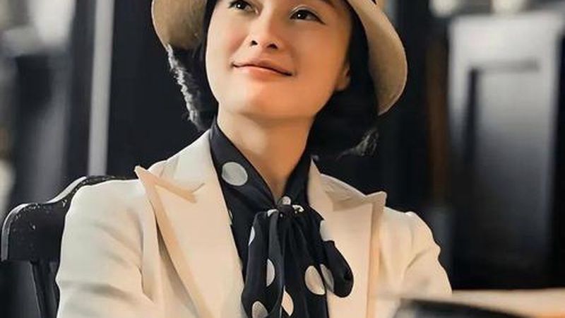 吴越上海红毯极简穿搭突围，从容气质压倒性感风